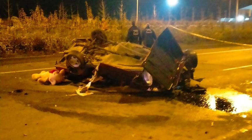 Rize'de "dur" ihtarına uymayıp polisten kaçan 4 kişi, kaza yapınca yaralandı