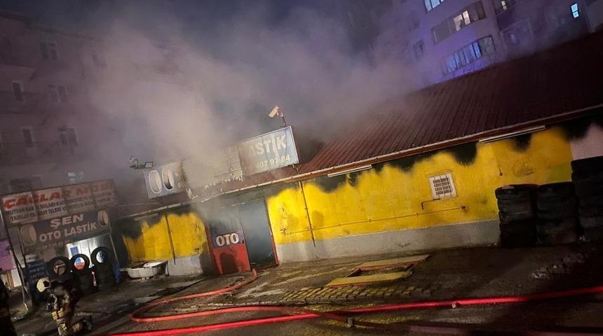 Ankara’da yan yana bulunan 3 dükkan yandı
