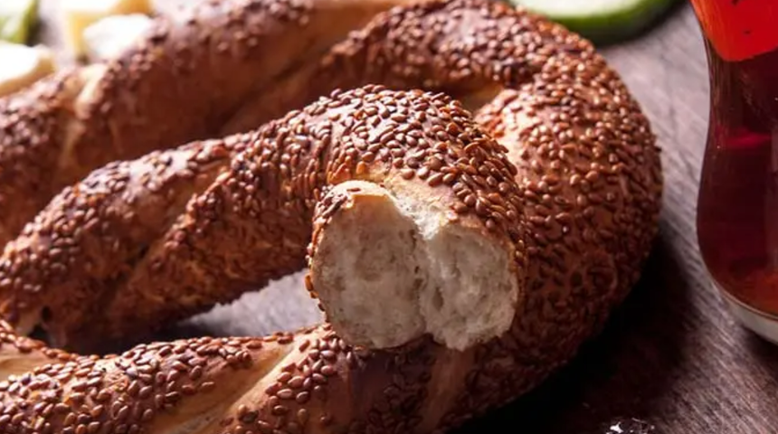 Dışarıdan almaya son: Çıtır çıtır sokak simidi tarifi! Evde simit nasıl yapılır?