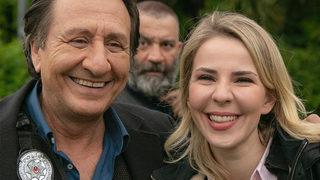 Arka Sokaklar'ın Hüsnü Çoban'ı Özgür Ozan'ın eşi de tanıdık çıktı! Duyanlar hayret etti