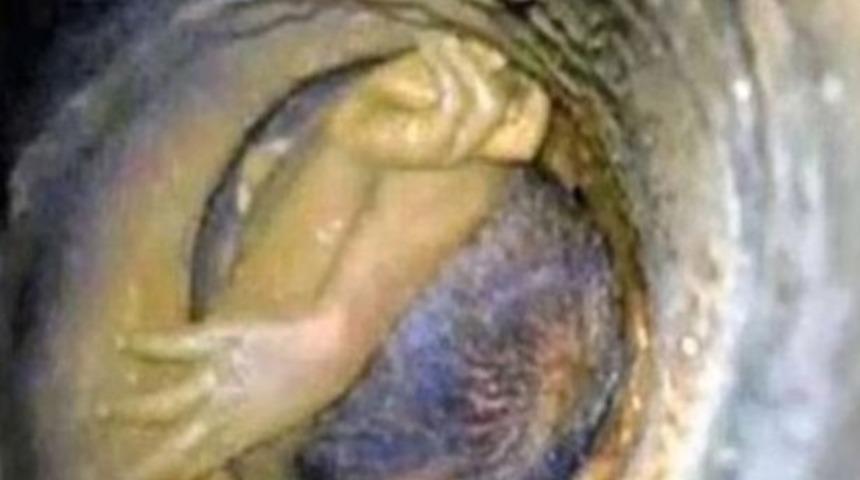 120 metrelik su kuyusuna düştü! 8 yaşındaki çocuğu kurtarmak için seferber oldular ama...