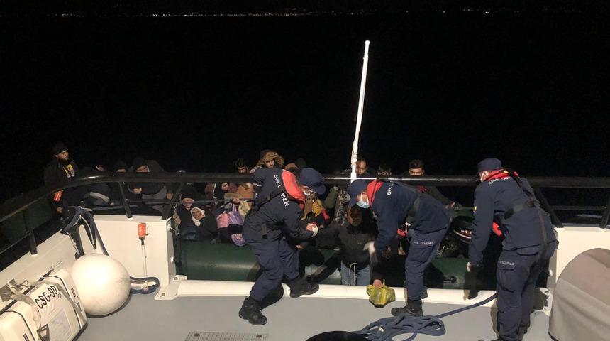 Bodrum açıklarında 30 düzensiz göçmen yakalandı