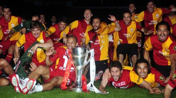 Galatasaray idmanında elektrik kesildi, Okan Buruk o günü hatırlattı! Tüm takım kahkahaya boğuldu G5