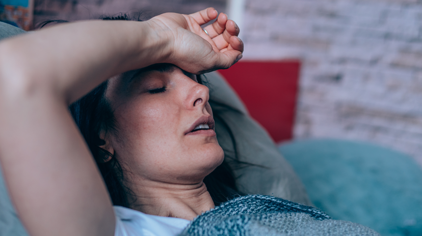 Bu şekilde uyanıyorsanız durum ciddi! Karaciğeriniz uyarı veriyor: Hemen doktora başvurun