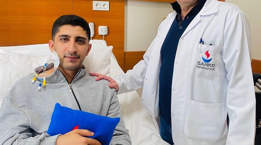 Hasta ziyaretine gittiği hastanede kalbinde 5 delik olduğunu öğrenen vatandaş sağlığına kavuştu