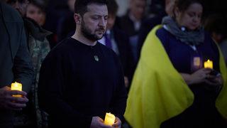 Ukrayna lideri Zelenskiy, Donbas'taki durumu açıkladı: İşgalciler Bahmut kentini fiilen yok etti