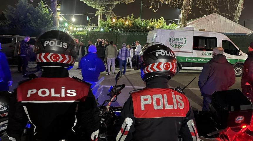 Bursa'da hobi bahçesinde silahlı saldırı: 2 ölü, 1 yaralı! Saldırgan takip sonucu otoyolda yakalandı