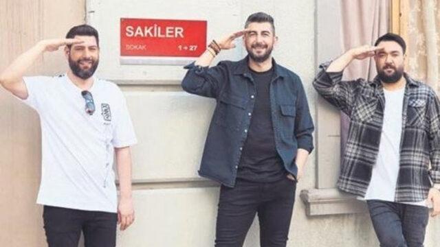 Sakiler kimdir? Kanal D'nin sevilen programı Şarkılar Bizi Söyler'in konuğu Sakiler'in grup üyeleri...