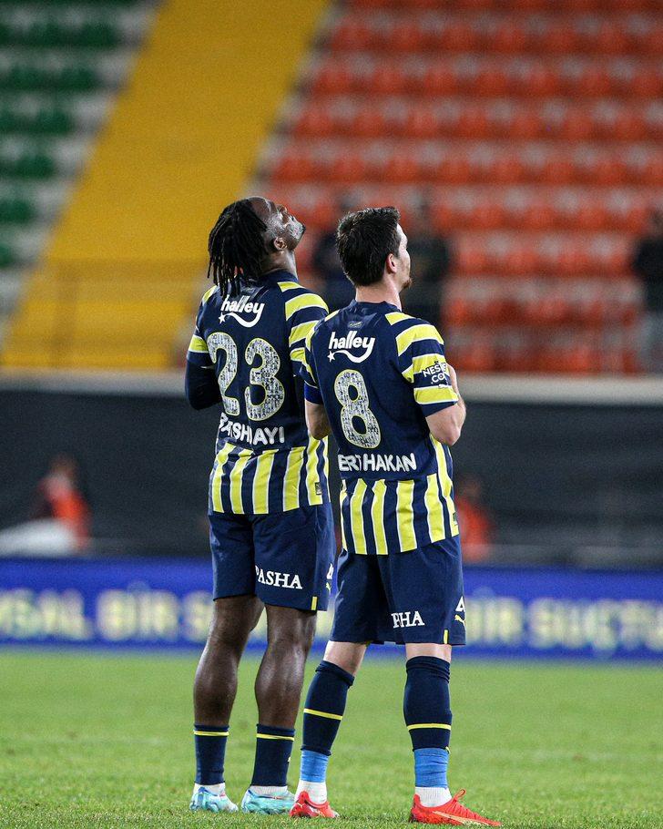 Fenerbahçe'de Cristiano Ronaldo fırtınası! Mert Hakan Yandaş ve Michy Batshuayi'ye Jorge Jesus da katıldı! G2