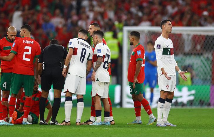 Son dakika: Süper Lig devi şokta! Romain Saiss, Fas - Portekiz maçında sakatlandı, sedye ile oyundan çıktı! G2