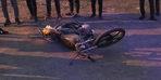 Motosiklet yayaya çarptı: 2 yaralı