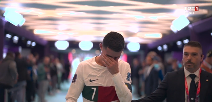 'Messi bile üzülmüştür...' Bir tarafta Cristiano Ronaldo'nun gözyaşları, bir tarafta Faslı futbolcuların secdesi! Film senaryosu gibi bir maç sonu... G3