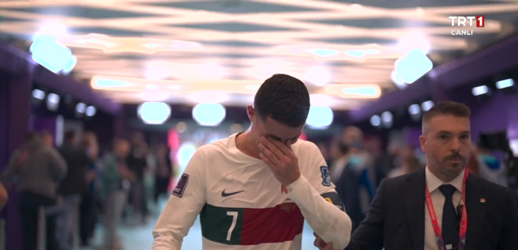 'Messi bile üzülmüştür...' Bir tarafta Cristiano Ronaldo'nun gözyaşları, bir tarafta Faslı futbolcuların secdesi! Film senaryosu gibi bir maç sonu... G4