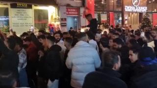Ülkelerinin yarı finale çıkmasını kutlayan Faslılar Taksim'e akın etti: Tüm müslümanlar için kazandık
