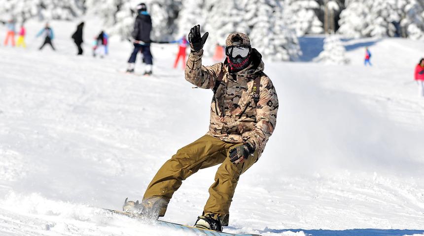 Vize sorunu yaşayan Ruslardan 'beyaz cennet' Uludağ’a rağbet! "Tercihleri Türkiye oluyor" dedi, nedenlerini sıraladı