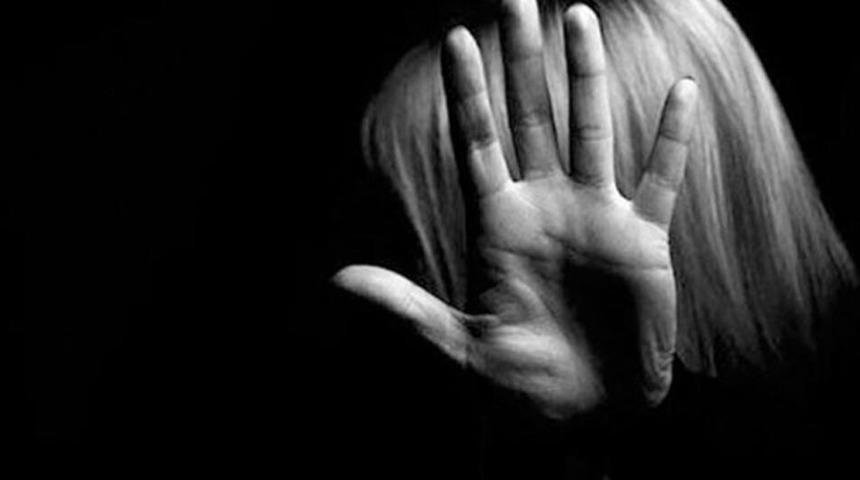 Mide bulandıran olay! Yolda yürüyen iki kadına cinsel saldırıda bulundu