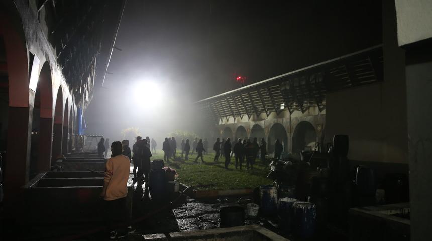 Tokat'ta Yazmacılar Hanı'nda &ccedil;ıkan yangın s&ouml;nd&uuml;r&uuml;ld&uuml;