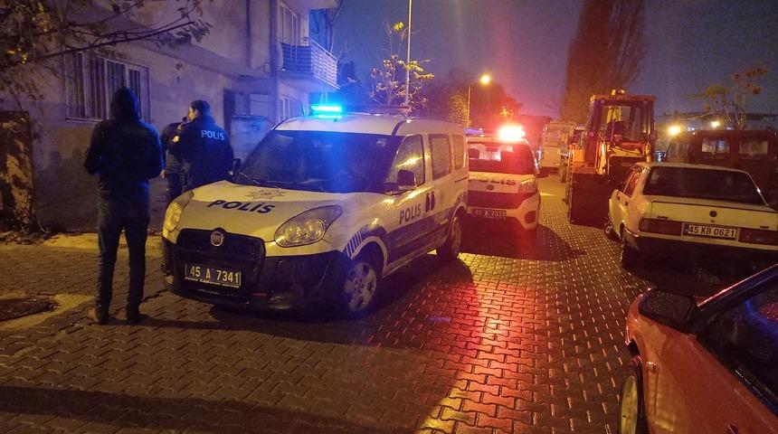 Manisa'da sokakta silahlı saldırıya uğrayan kişi yaralandı