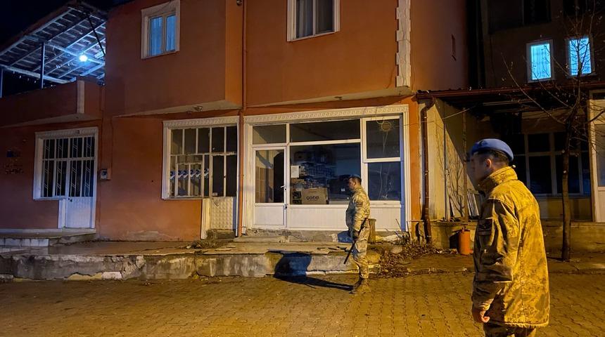 Isparta'da silahla vurulan muhtar hayatını kaybetti