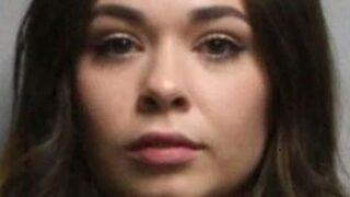 Skandalın böylesi! Çıplak fotoğraflarını gönderdiği öğrencisiyle arabada cinsel ilişkiye girerken yakalandı