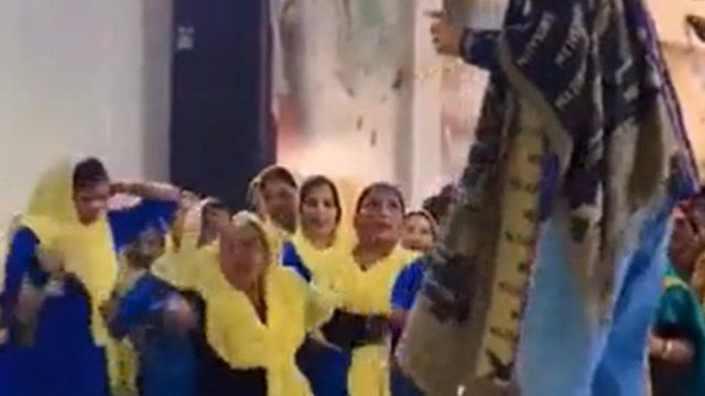 Ayin görüntüleri sosyal medyayı salladı! Dokunduğu her kadın kendisinden geçti