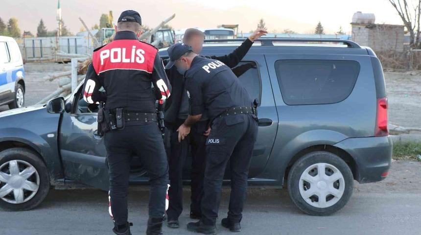 Erzincan’da çeşitli suçlardan aranan 21 kişi yakalandı