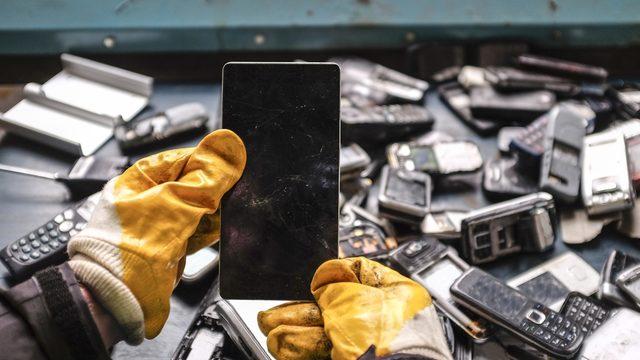 Cep telefonu kullanıcılarını ilgilendiriyor! Resmi Gazete'den duyuruldu: 1 yıl kullanılmazsa kapatılacak