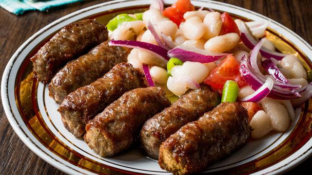 Airfryer İnegöl köfte tarifi ve malzemeleri nedir? Airfryer'da yağsız ve sağlıklı İnegöl köfte nasıl yapılır?
