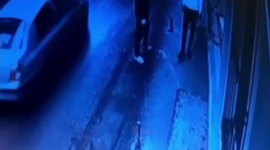 Pendik’te örümcek adam gibi tırmandı, eşofmanı çaldı