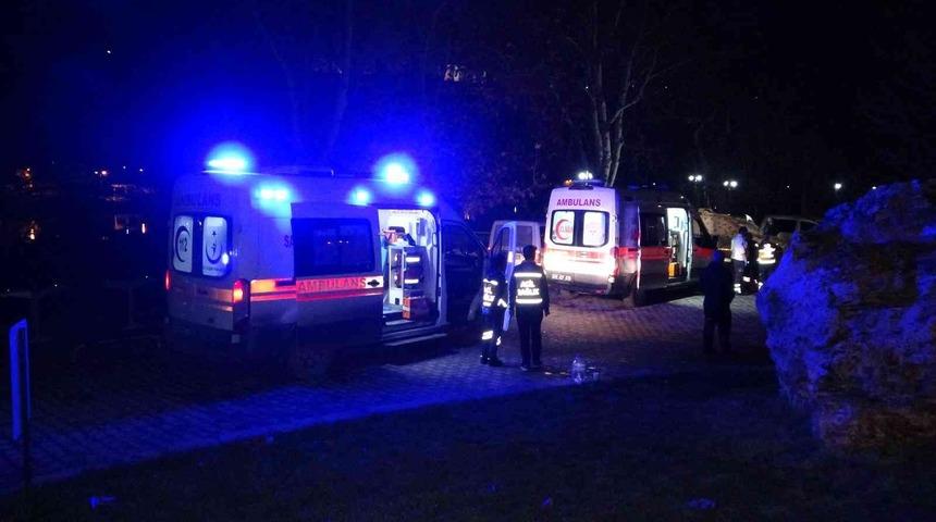 Park halindeki ara&ccedil;ta başından silahla vurulmuş halde bulundu