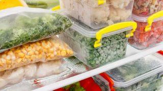 Buzluktan çıkan yiyecekleri hızlıca çözdürmenin yolu çok basit! 