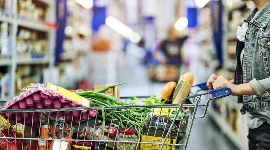 Milyonlarca çalışan kullanıyor! Yemek kartı marketlerde kullanılamayacak mı? Açıklama geldi