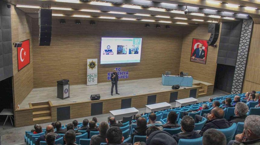 Belediye personeline ’Narko-rehber’ eğitimi