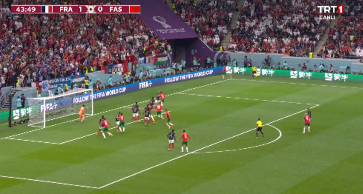 Dünya Kupası'nda milyonlarca izlenen an! 2 saniye boyunca havada asılı kaldı... G3