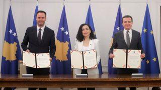 AB'den Kosova vatandaşlarına vizesiz seyahat kararı