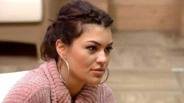 Cansel Çördük dekolteli pozuyla dikkat çekti! Görenler Kısmetse Olur sensiz eksik dedi