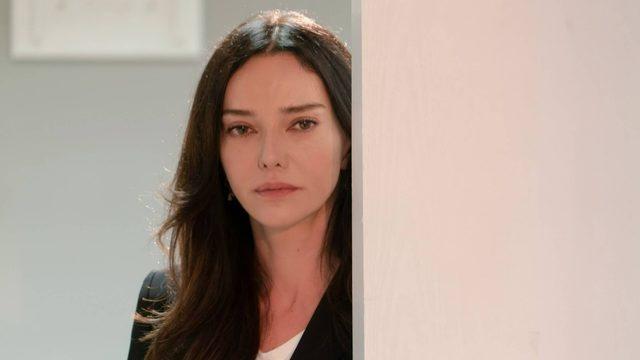 Camdaki Kız'da şok veda!  Hande Ataizi Camdaki Kız dizisinden ayrıldı!