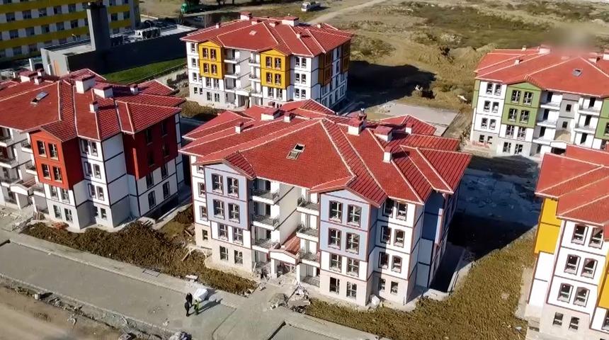 Bakan Kurum: 'Ayancık'a sağlam, güvenli konutlar ve 2 sanayi sitesi kazandırıyoruz'