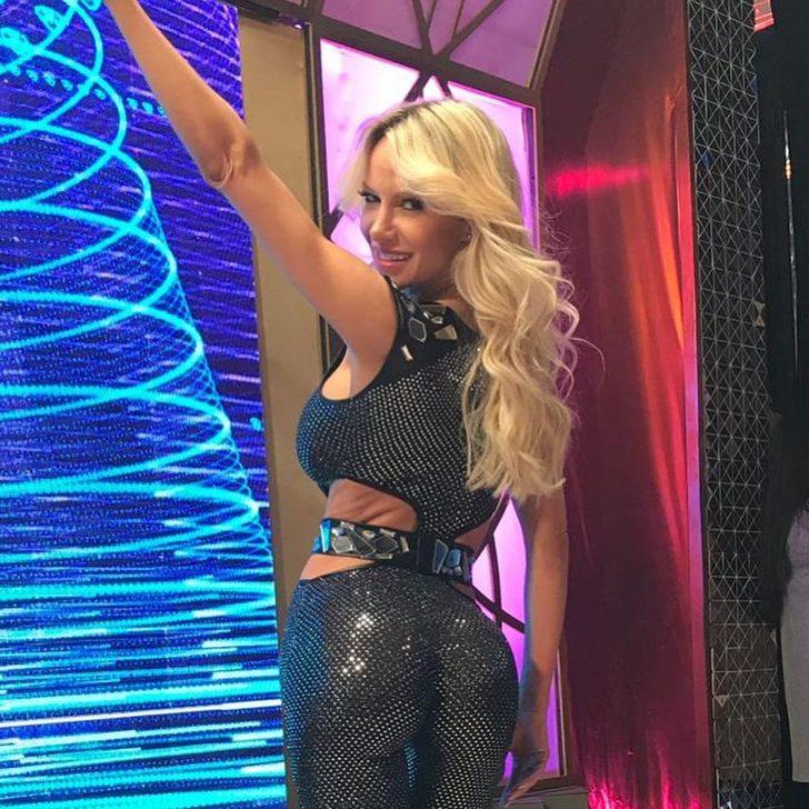 'Dünya Kupası'nı kazanırsak çırılçıplak koşacağım!' Arjantinli modelden Dünya Kupası'na damga vuran vaat! G3