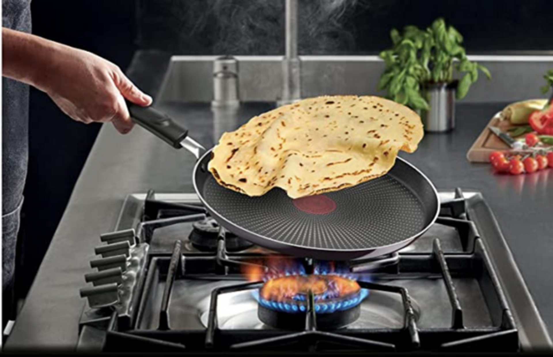 Uzun ömürlü ve kullanışlı bir tava isteyenlere en iyi Tefal marka tava önerileri