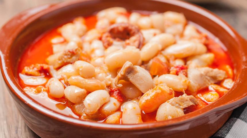 Bakanlık açıkladı! Bekar erkeklere özel menü: Sebzeli omlet, söğüş yeşillik, etli kuru fasulye…