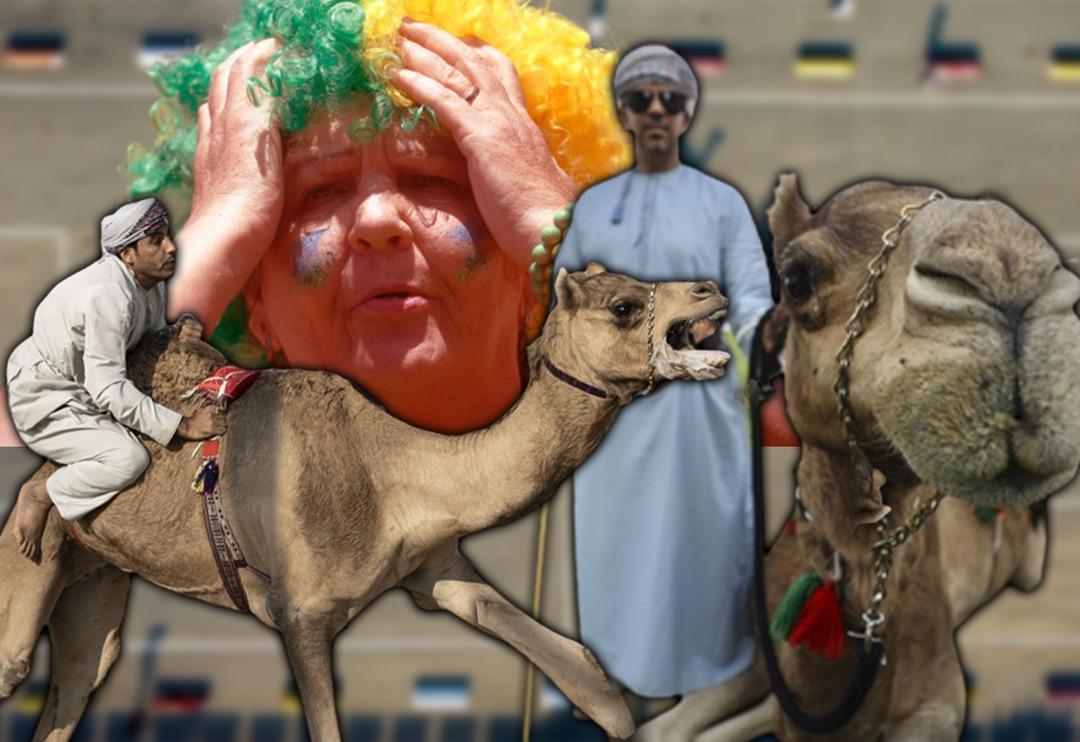 Katar'daki o g&ouml;r&uuml;nt&uuml; d&uuml;nyayı şaşkına &ccedil;evirdi! Sahaya develerle &ccedil;ıktılar