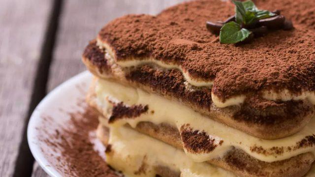 Gelinim Mutfakta Elma tiramisu tarifi! Orijinal tarifinden lezzetli elma tiramisu nasıl yapılır?