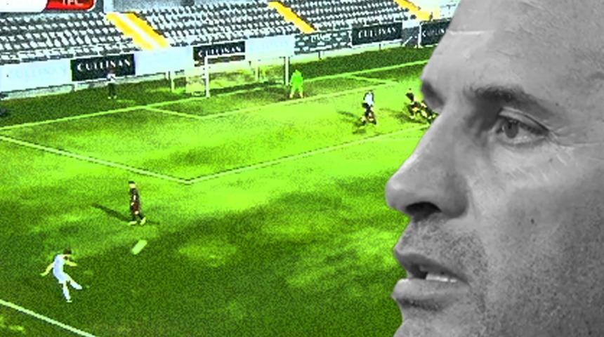 Dostluk maçında yenilen gol sonrası Okan Buruk çılgına döndü! ''Galatasaray'a karşı ne kininiz var? Ligde illallah ettik! İstemiyoruz, gelmeyin!''