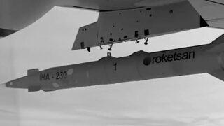 Türkiye'de bir ilk! Akıncı TİHA'dan ateşlendi, hedefi tam isabetle vurdu