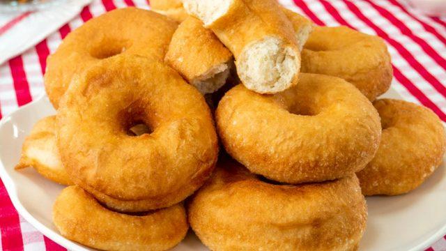 Yağ çekmeden puf puf kabaran pişi tarifi: Karbonatlı pişi nasıl yapılır?