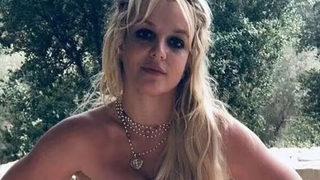 Britney Spears art arda çıplak fotoğraflarını önce paylaştı sonra sildi! Asla eskisi gibi olmayacağım