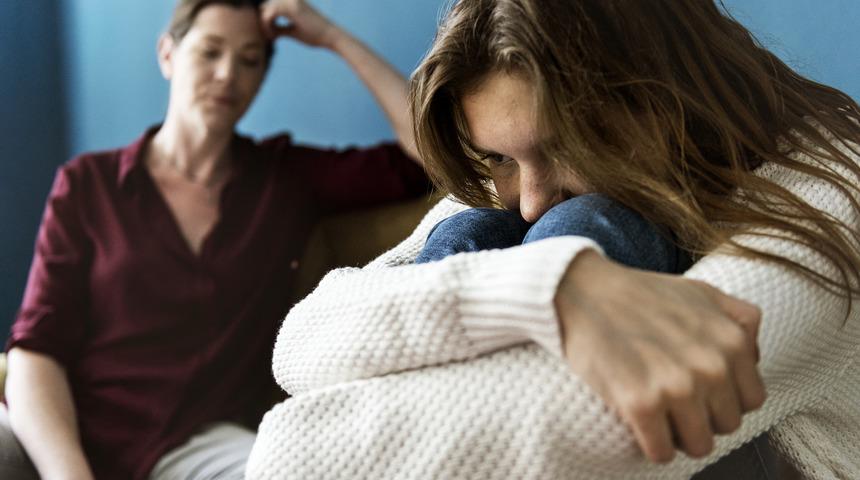 Kızını rahatça pazarlamak için ev kiraladı! Olayın perde arkası mide bulandırdı