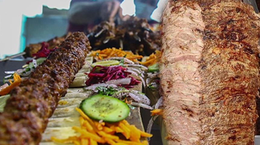 Paket serviste 'ambalaj' tarifesi! Eve yemek söylemek lokantada yemekten pahalı oldu: Biri buna 'dur' desin