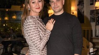 Pınar Altuğ kocasıyla gelen pozuna aldığı yorumla şaştı kaldı! B.kuyla kavga eden...